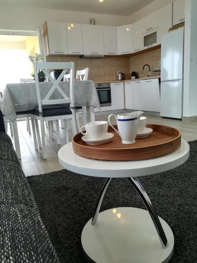 Apartment Bijele Stijene *