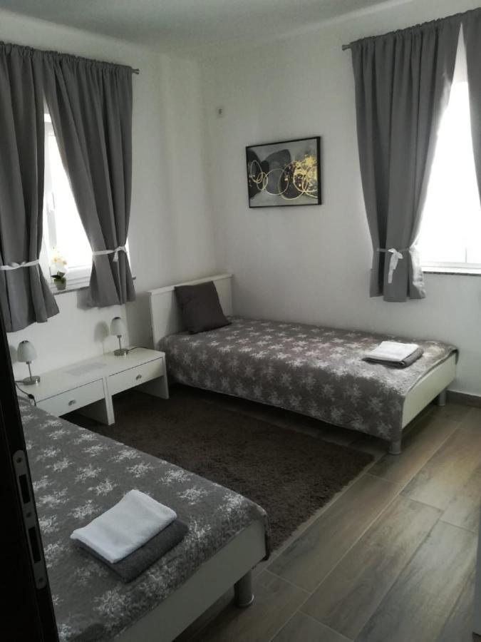 Apartment Bijele Stijene Karlobag
